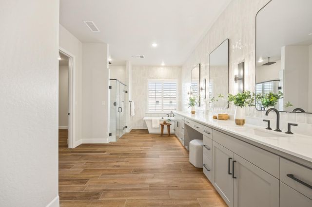 19678 Ventana Hills Drive, Clovis, CA 93619