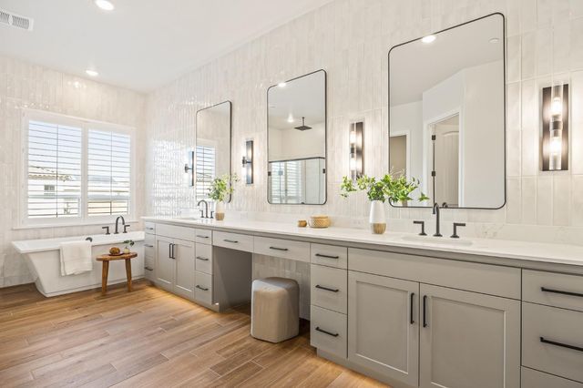 19678 Ventana Hills Drive, Clovis, CA 93619