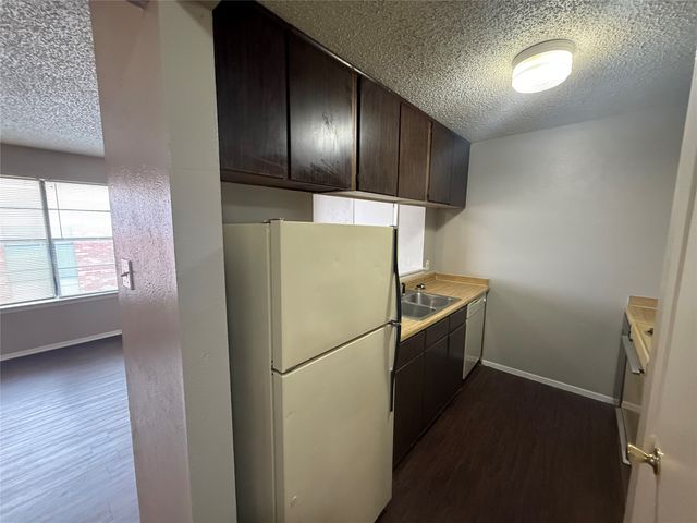 1704 Short Street C, Cleburne, TX 76033