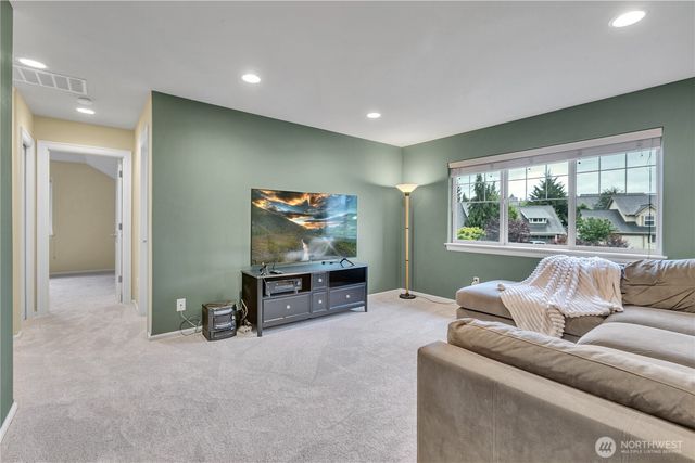 5530 Elizabeth Avenue SE, Auburn, WA 98092