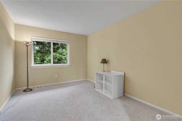 5530 Elizabeth Avenue SE, Auburn, WA 98092