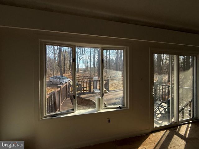 13528 JOHN CLINE RD, Smithsburg, MD 21783