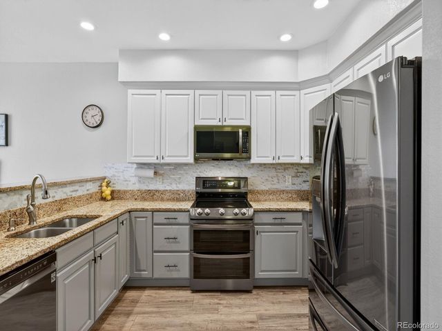 3004 W Long Dr B, Littleton, CO 80120