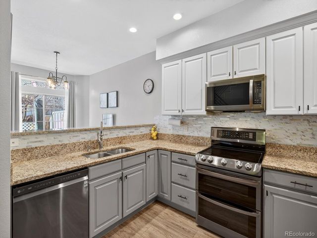 3004 W Long Dr B, Littleton, CO 80120