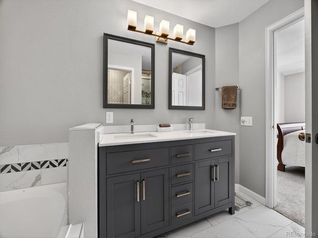 3004 W Long Dr B, Littleton, CO 80120