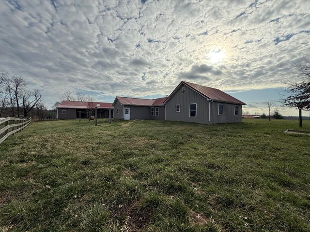 402 Allen Road, Waynesburg, KY 40489