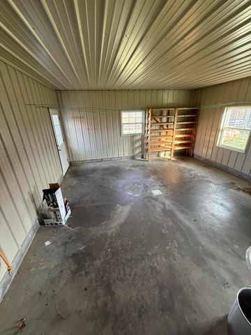 402 Allen Road, Waynesburg, KY 40489