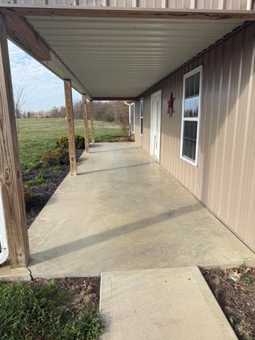 402 Allen Road, Waynesburg, KY 40489