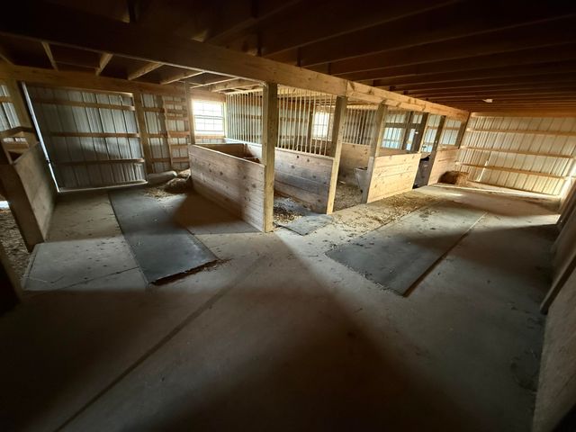 402 Allen Road, Waynesburg, KY 40489