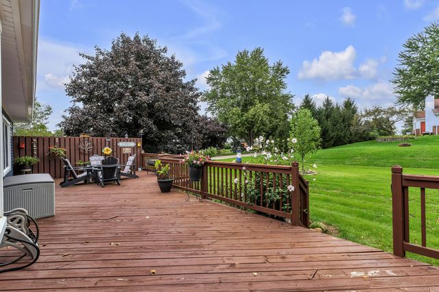 61600 Tayberry Circle, South Lyon, MI 48178