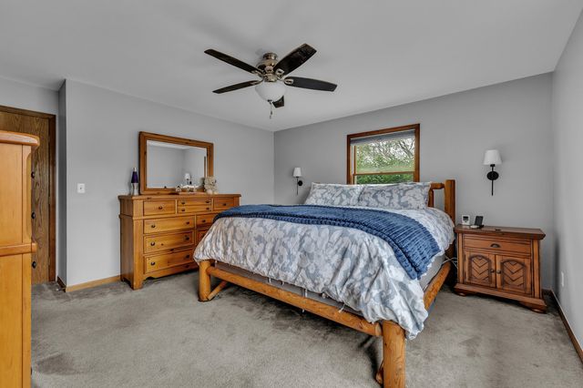 61600 Tayberry Circle, South Lyon, MI 48178