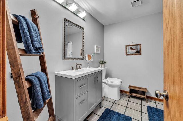 61600 Tayberry Circle, South Lyon, MI 48178