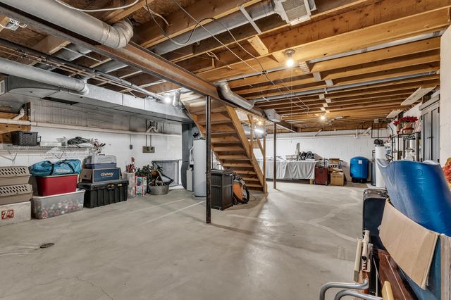 61600 Tayberry Circle, South Lyon, MI 48178