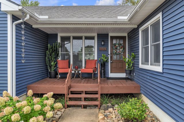 61600 Tayberry Circle, South Lyon, MI 48178