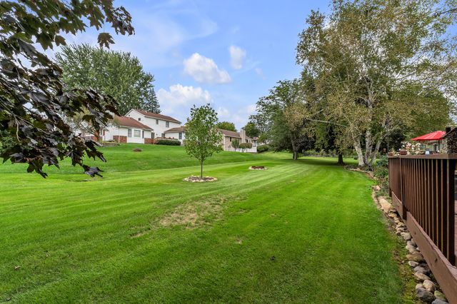 61600 Tayberry Circle, South Lyon, MI 48178