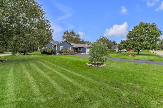61600 Tayberry Circle, South Lyon, MI 48178