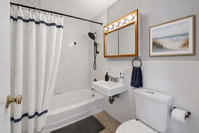 26 Waverly St 405, Boston, MA 02135