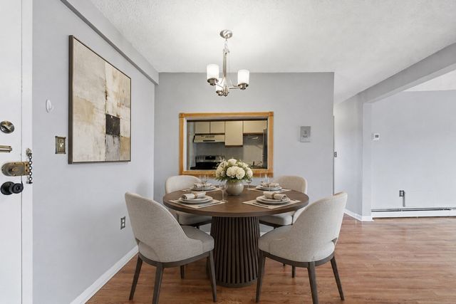 26 Waverly St 405, Boston, MA 02135