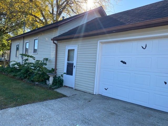 667 Swift Avenue, Oglesby, IL 61348