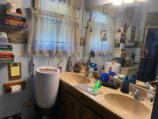 667 Swift Avenue, Oglesby, IL 61348