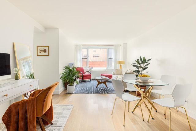 444 E 75th St Apt 8F, New York City, NY 10021