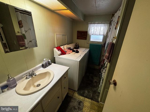 236 SIXTH AVE, Media, PA 19063
