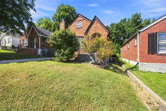 8523 Philo Avenue, Affton, MO 63123
