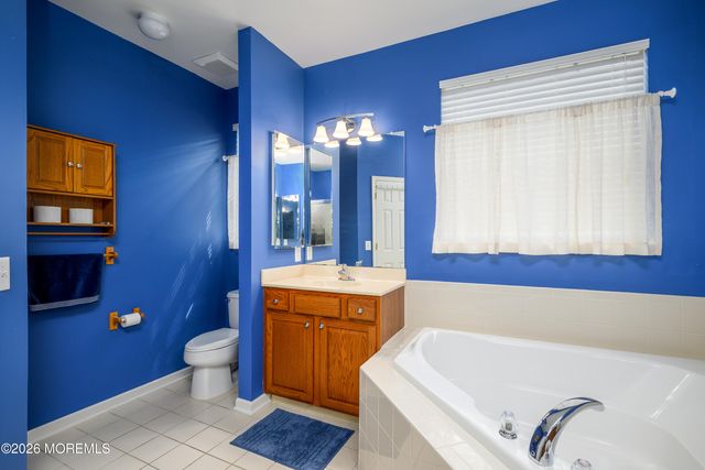75 Huntington Drive, Jackson, NJ 08527