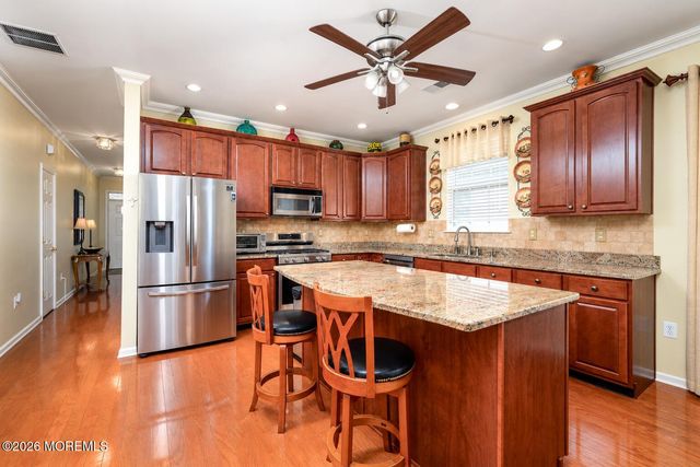 75 Huntington Drive, Jackson, NJ 08527