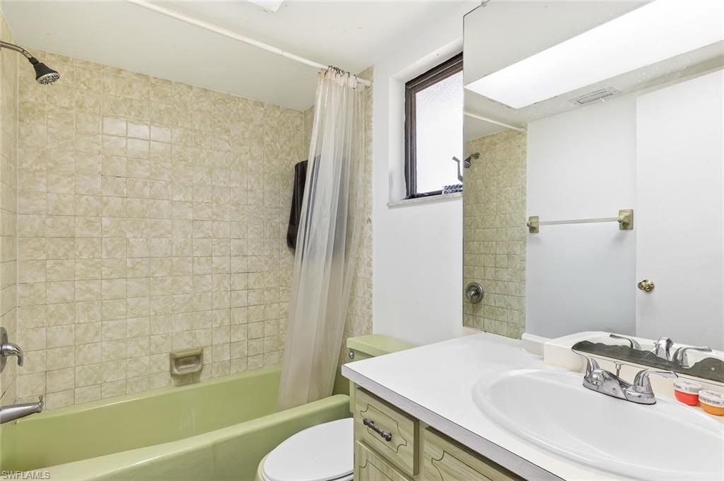 Image 17 of property listing at 513 24th AVE 1-4, Cape Coral, FL 33990