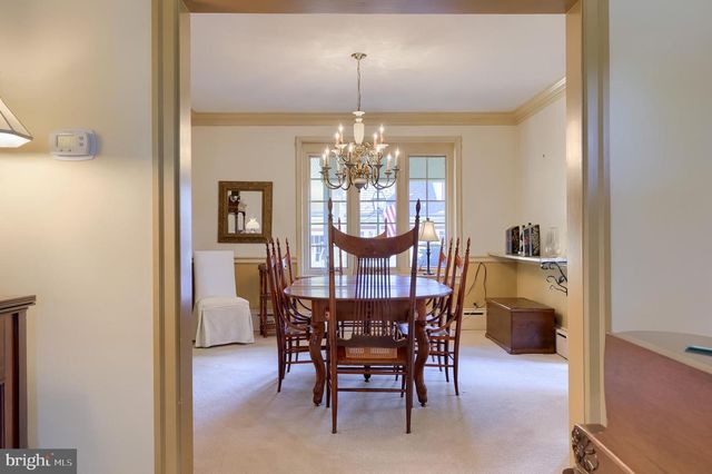 81 S LINDEN ST, Manheim, PA 17545