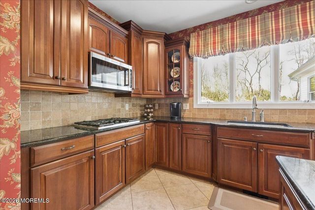 33 Great Bridge Road, Freehold, NJ 07728