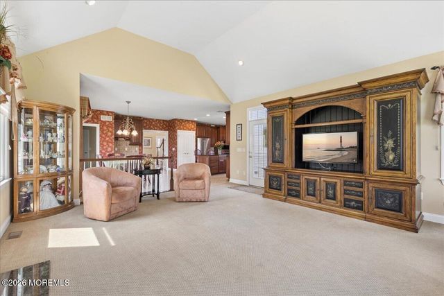 33 Great Bridge Road, Freehold, NJ 07728