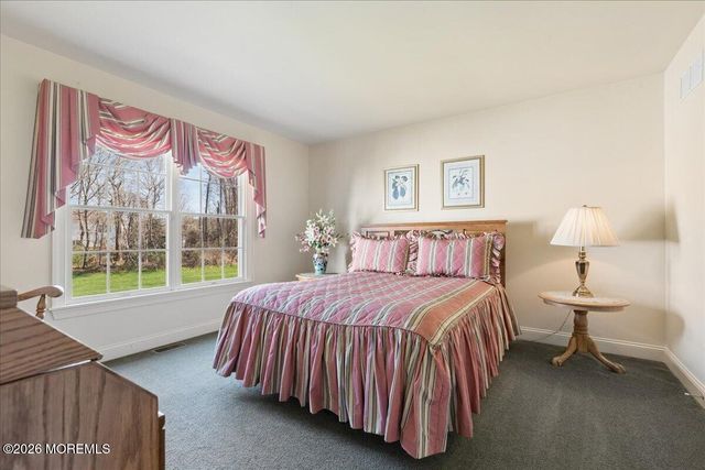 33 Great Bridge Road, Freehold, NJ 07728