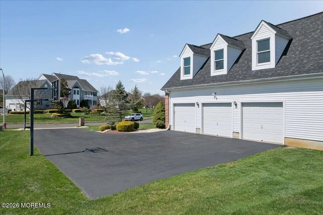 33 Great Bridge Road, Freehold, NJ 07728
