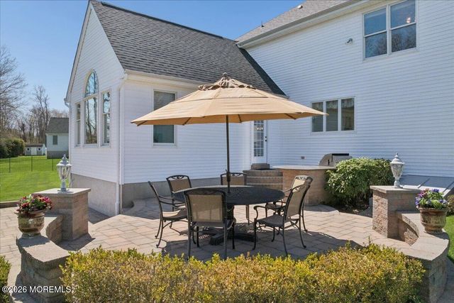 33 Great Bridge Road, Freehold, NJ 07728
