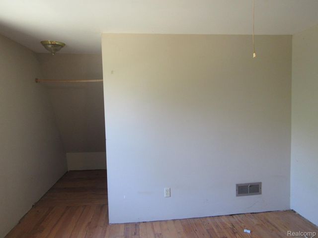 695 W Cass Avenue Road, Portsmouth Charter Township, MI 48708