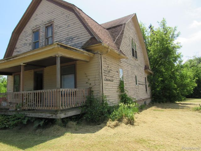 695 W Cass Avenue Road, Portsmouth Charter Township, MI 48708