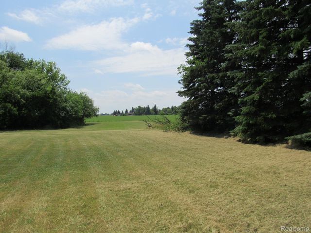695 W Cass Avenue Road, Portsmouth Charter Township, MI 48708