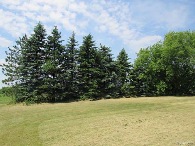 695 W Cass Avenue Road, Portsmouth Charter Township, MI 48708