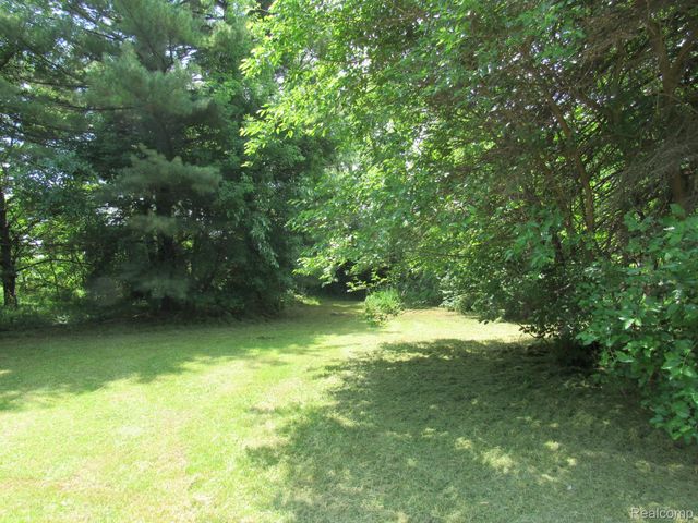 695 W Cass Avenue Road, Portsmouth Charter Township, MI 48708