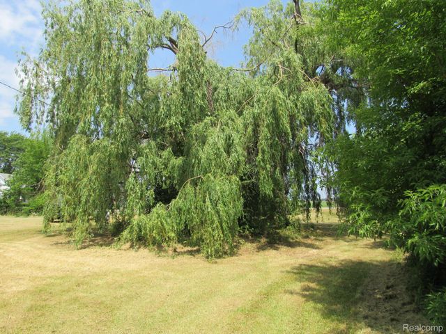 695 W Cass Avenue Road, Portsmouth Charter Township, MI 48708