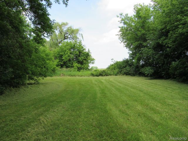 695 W Cass Avenue Road, Portsmouth Charter Township, MI 48708