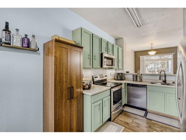 14400 Albrook Dr 80, Denver, CO 80239