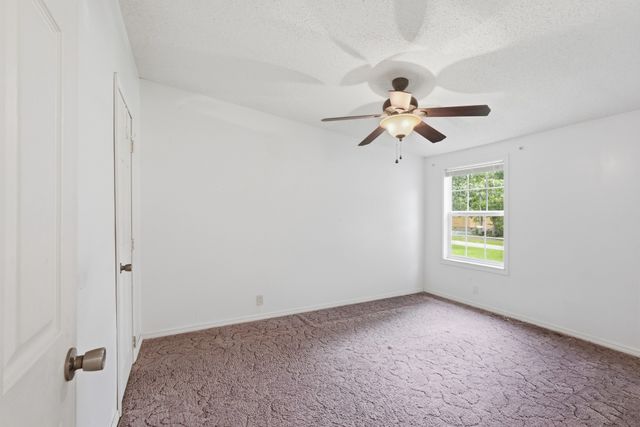 1031 Laurelwood Dr, Jamestown, TN 38556