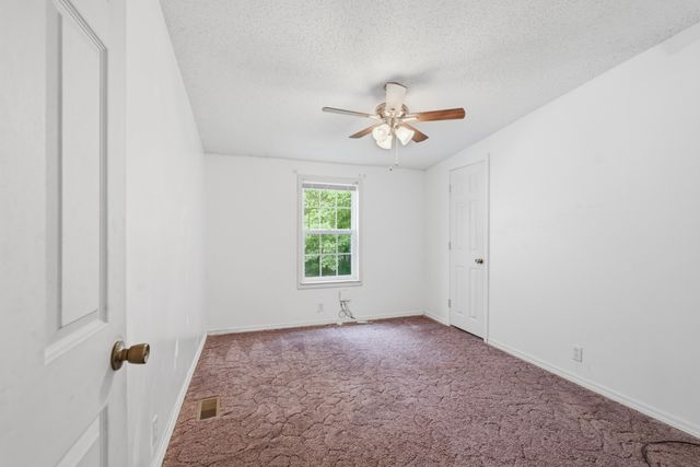 1031 Laurelwood Dr, Jamestown, TN 38556