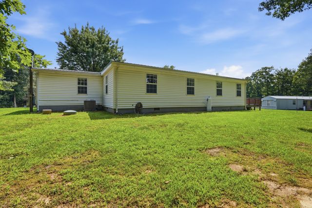 1031 Laurelwood Dr, Jamestown, TN 38556