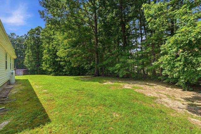 1031 Laurelwood Dr, Jamestown, TN 38556