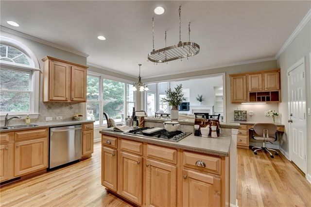 5283 Whitehaven Park Lane SE, Mableton, GA 30126