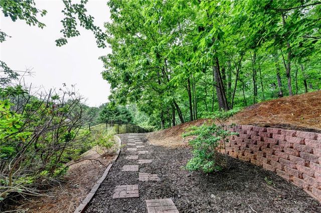 5283 Whitehaven Park Lane SE, Mableton, GA 30126
